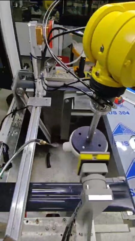 6 Axis Automatic Deburring Machine Eco Friendly 220V for Plastic Automotive Part