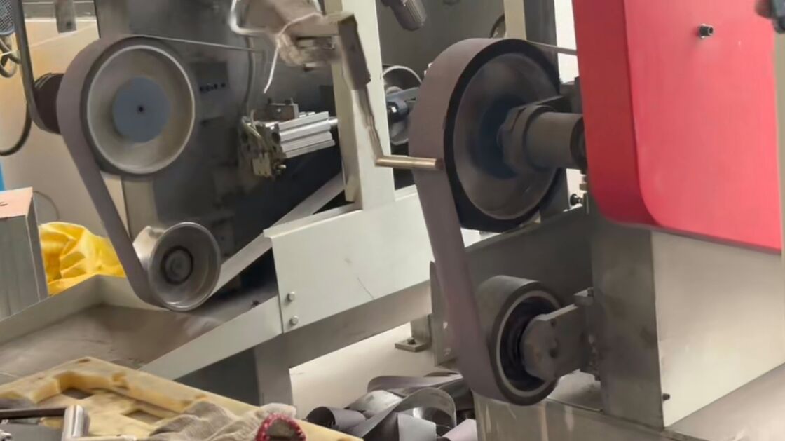 Robotic Grinding And Polishing Solution Featuring Intelligent Force Regulation and High Accuracy for Consistent Stainless Steel Surface